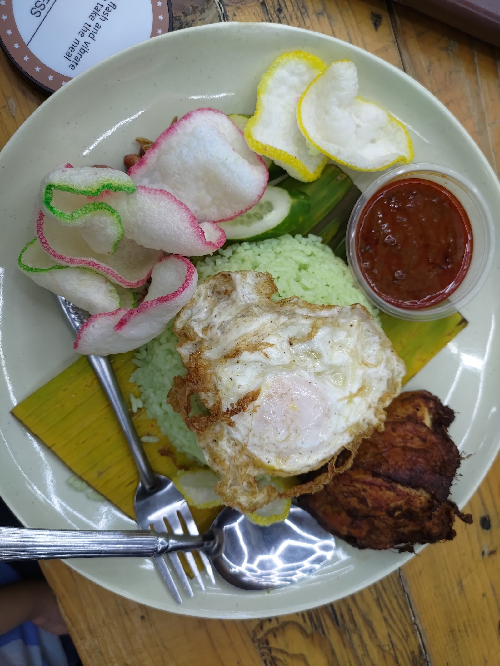 TELUR MATA